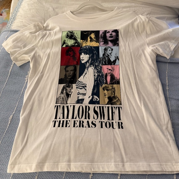 Taylor Swift The Era’s Tour White T Shirt Size M - Picture 1 of 2